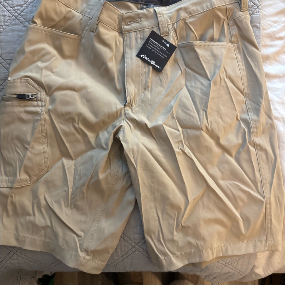 Eddie Bauer Tan Cargo Shorts Relaxed Fit